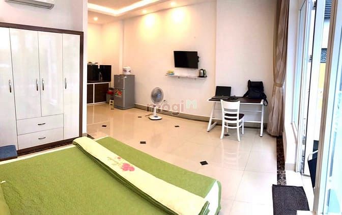 Hình ảnh Cho Thuê Phòng Cao Cấp Full NT, Quận Tân Bình, 40m2, Có Ban Công, View