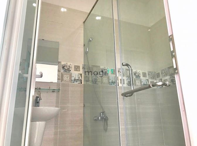 Hình ảnh Cho Thuê Phòng Cao Cấp Full NT, Quận Tân Bình, 40m2, Có Ban Công, View