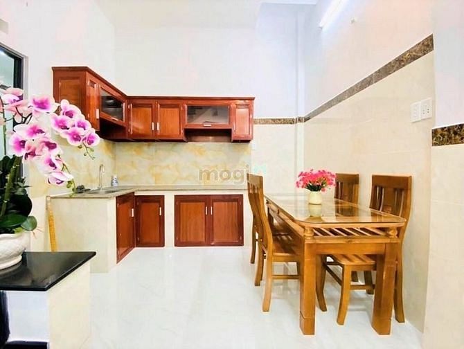 Hình ảnh Hẻm Xe Hơi Cách Mạng Tháng Tám P.7 Q.Tân Bình