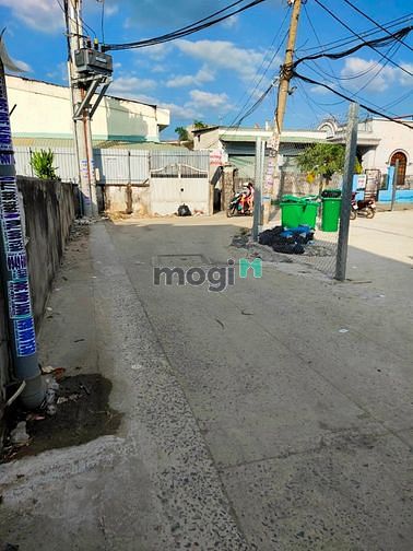 Hình ảnh Bán lô đất hẻm xe tăng cạnh khách sạn chiêu Ngọc xã Thới Tam Thôn Hóc