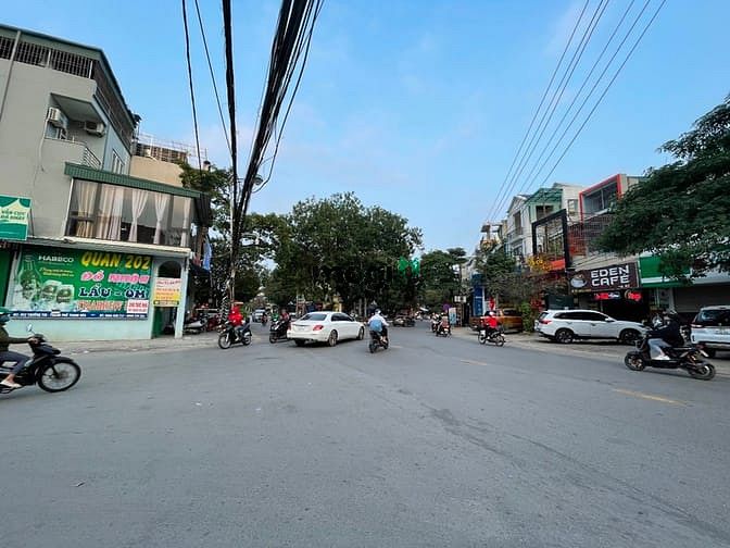 Hình ảnh Vào Saigon cần bán đất phố Cao Bá Quát,Trung Tâm TP, gần Bệnh Viện TP