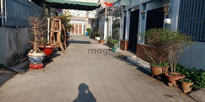 Hình ảnh HungQ9 Đất 2 mặt tiền Trước sau hẻm 261 Đình Phong Phú Q9.