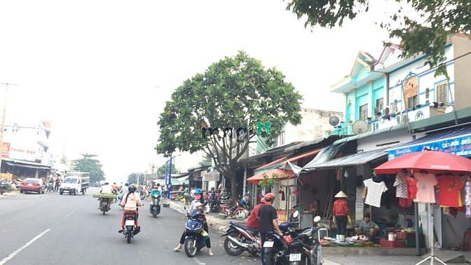 Hình ảnh Đất KCN Mỹ Phước 3, Lô J gần chợ dân sinh, MT đường nhựa, dân đông, SH