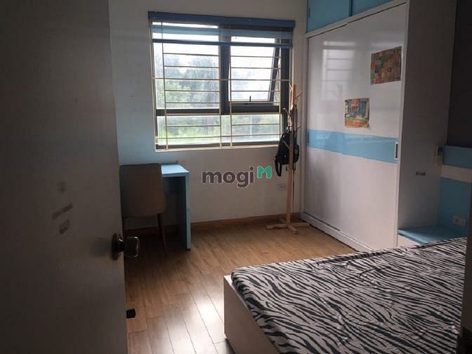 Hình ảnh Cán bán căn ở 137 Nguyễn ngọc vũ 76m2, 2 ngủ, full nội thất chỉ việc