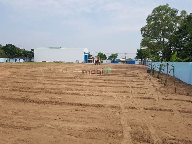 Hình ảnh Cho thuê đất trống 4000m2 MẶT TIỀN đường Hoàng Văn Thái, H. Bình Chánh