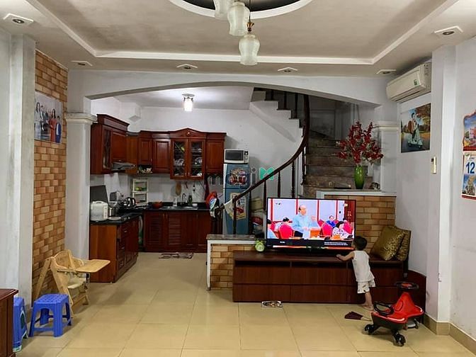 Hình ảnh Bán nhà ngõ thịnh hào đống đa dt 59m2 giá 2tỷ95