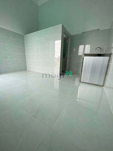 Hình ảnh Phòng mới xây  23m2 2,6tr  kế bên cá sấu hoa cà