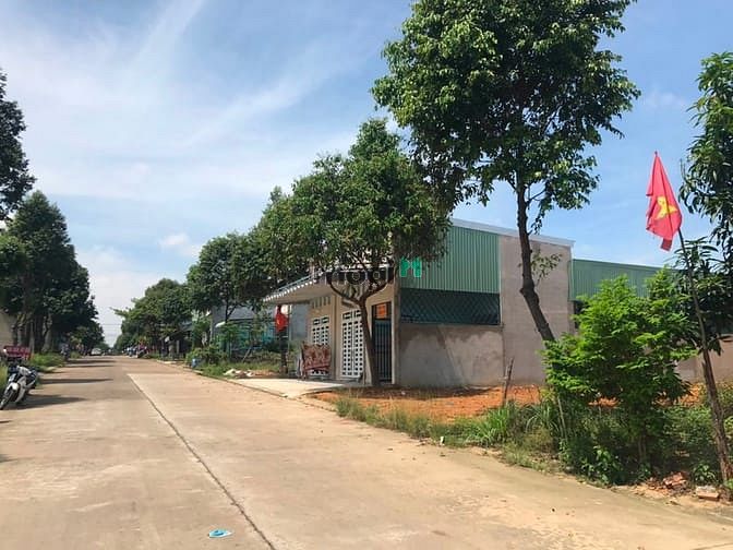 Hình ảnh Bán 450m2 Đất Trong KCN Tiện KD,Thổ Cư 100% ,Sổ Hồng,Giá 1,38Tỷ/Sổ