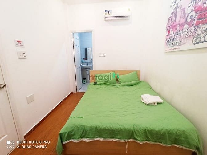 Hình ảnh Khai Trương Căn Hộ Quận 3 - Cửa Sổ Kính Hiện Đại
