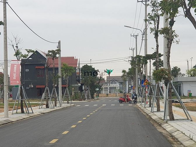 Hình ảnh CC bán 2 lô đất liền kề ngang 10m - cạnh nhà hàng tiệc cưới - mua KD