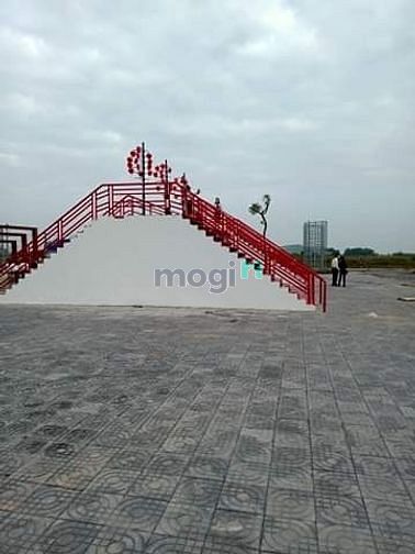 Hình ảnh còn 2 nền giá nội bộ khu vạn phát
