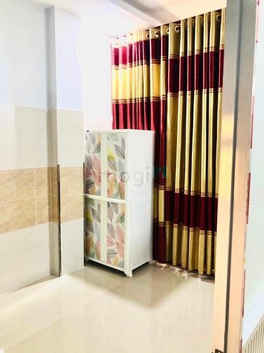 Hình ảnh CHDV Q4 cao cấp full nội thất (máy giặt riêng, smart tv,...)