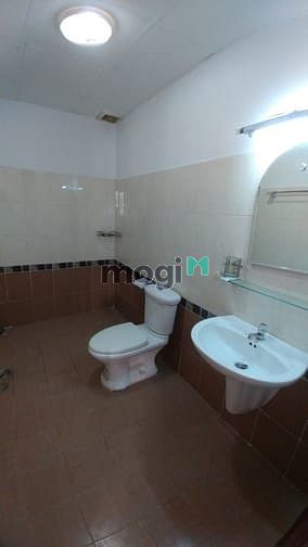Hình ảnh Cho thuê c/h Central Garden , 72m2, 2pn, 2wc, ntđđ, Q1 - Y Hình
