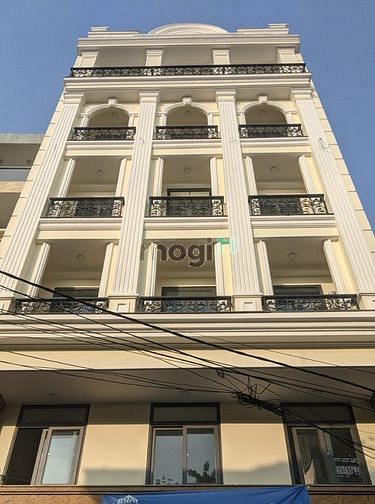 Hình ảnh Studio full nội thất có cửa sổ ban công