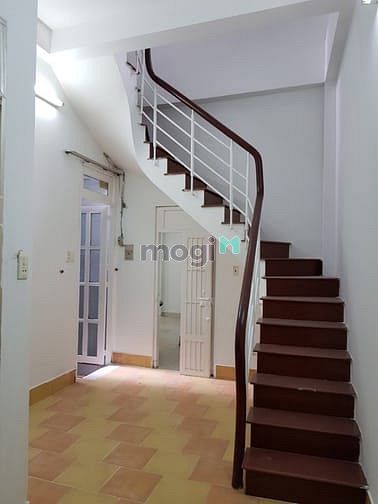 Hình ảnh Nhà bán ngay Chợ Gạch Ông 2Lầu ST đúc thật