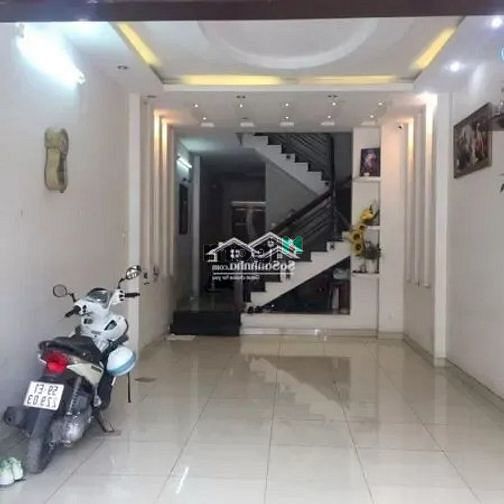 Hình ảnh Cho Thuê Nhaf Phố Phương Mai 75m-5 tầng