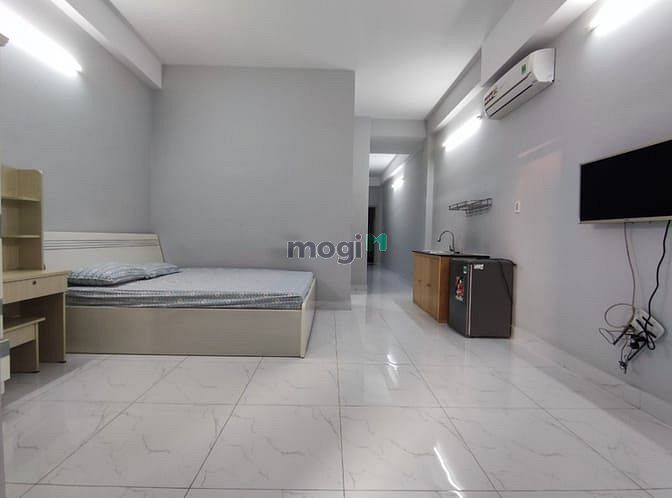 Hình ảnh CHDV full nội thất, ban công, gần vòng xoay dân chủ.Q3