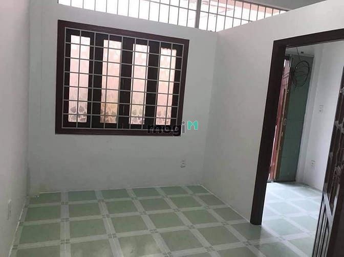 Hình ảnh Bán nhà ngay trung tâm quận Tân Phú