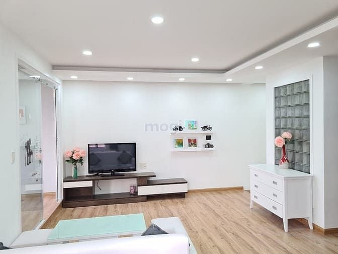 Hình ảnh Cho thuê 2PN Sky 3 PMH Q.7 , DT:69m giá 12 triệu view sông