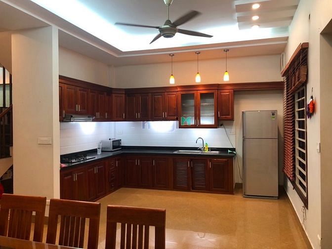 Hình ảnh Cho Thuê Nhà Phố Đội Cấn 30m-5 tầng