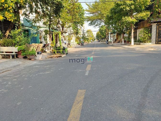Hình ảnh Nhà 3.5 tấm Đường số khu Tên Lửa 4.5x20M, ở, làm văn phòng