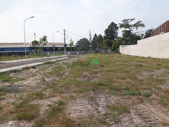 Hình ảnh Bán Đất trung tâm thị trấn Củ Chi giá rẻ 13tr/m2