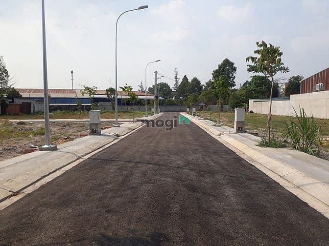 Hình ảnh Bán Đất trung tâm thị trấn Củ Chi giá rẻ 13tr/m2