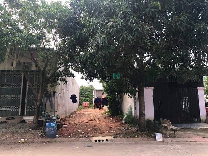 Hình ảnh Tôi Bán Miếng Đất 100m2 Gần ĐH Việt Đức,Dân Cư Đông,Thổ Cư,Sổ Hồng,