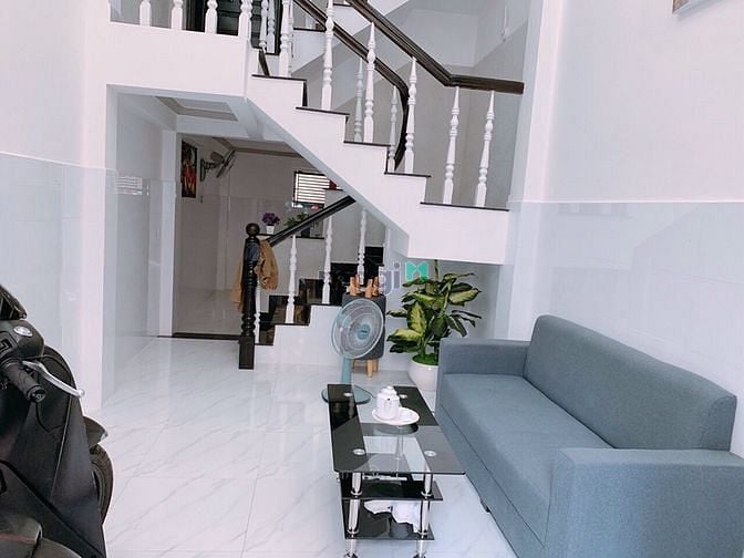 Hình ảnh Bán gấp nhà bình thới giá 2 tỷ 250 sổ hồng riêng