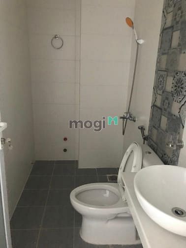 Hình ảnh Cho thuê nhà 400C Lê Văn Sỹ, P14, Quận 3