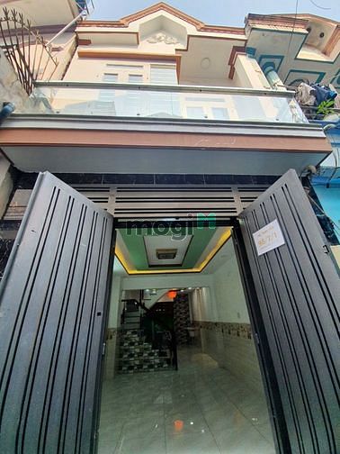 Hình ảnh Cho thuê nhà nguyên căn đường Phan Huy Ích P.15 Tân Bình.