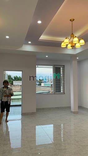 Hình ảnh Bán nhà mặt tiền đường nhựa 8m vỉa hè