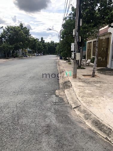 Hình ảnh Bán đất dĩ an bình dương đường nhựa 8m vỉa hè