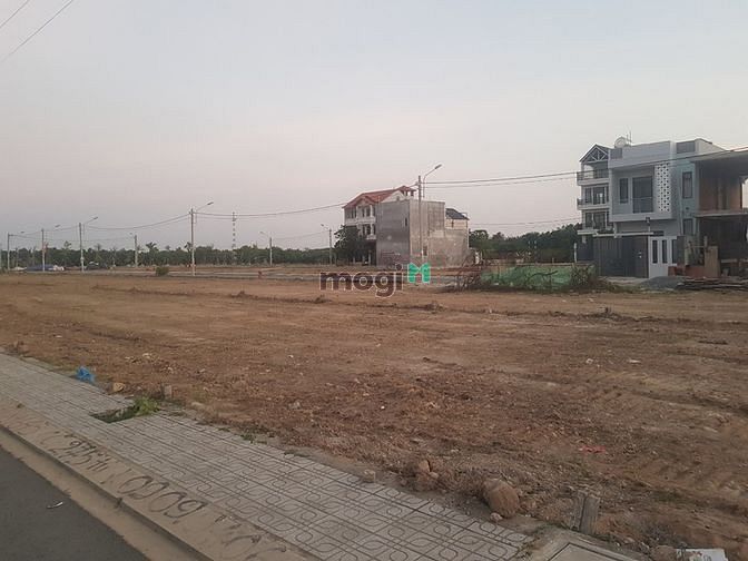 Hình ảnh Bán đất gần ngã3 đường Long Thuận, Nguyễn Duy Trinh DT 6.2x13.5m