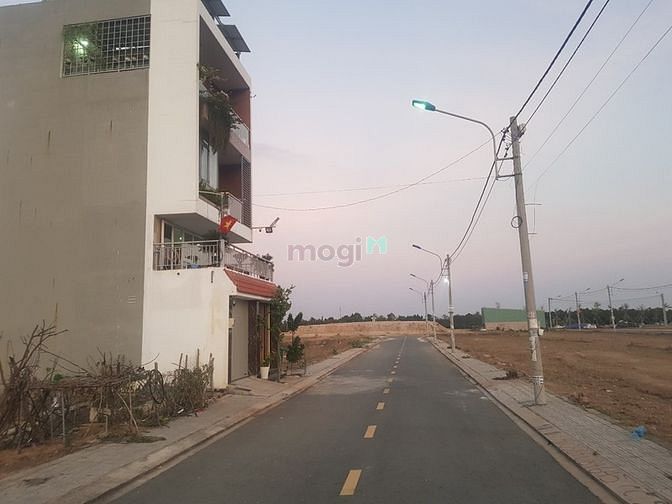 Hình ảnh Bán đất gần ngã3 đường Long Thuận, Nguyễn Duy Trinh DT 6.2x13.5m