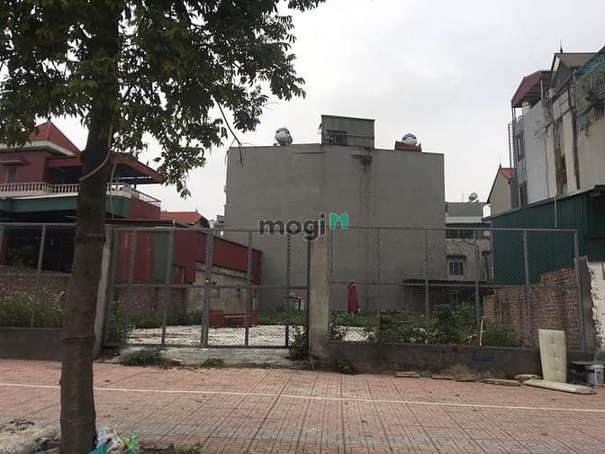 Hình ảnh Cần tiền bán gấp đất 90m TĐC Thạch Bàn SĐCC giá rẻ bất ngờ