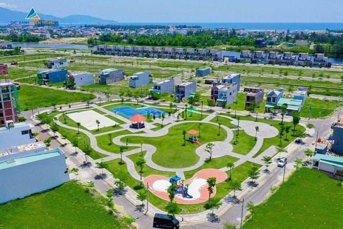 Hình ảnh Bán lô 100m2 đường 7m5 vỉa hè mỗi bên 4m phía nam đà nẵng đã có sổ.