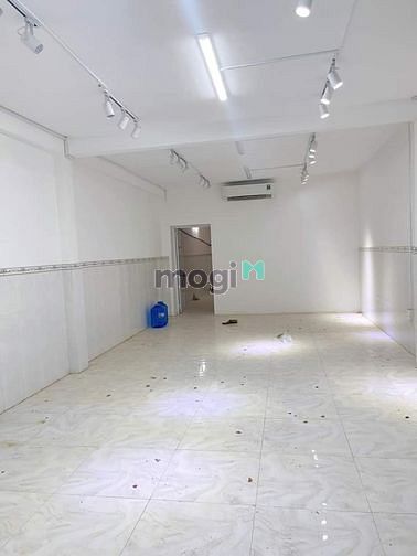 Hình ảnh Cho thuê nhà 1trệt 1lầu 1lửng có sân thượng