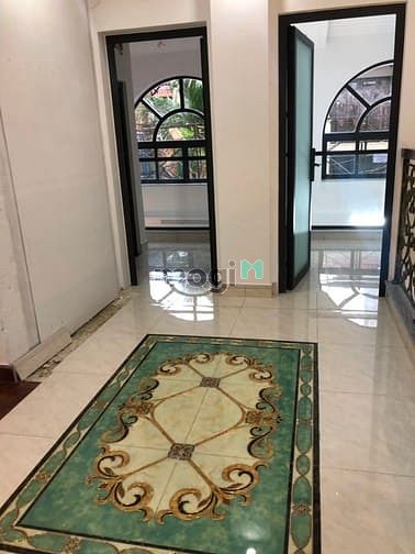 Hình ảnh Cho thuê nhà hẻm to 590/7a CMT8,p11, quận 3
