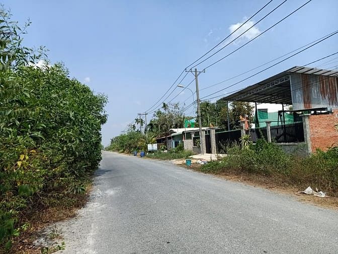 Hình ảnh Bán đất đường Tam Tân - 609m2 - 10x61 - 300m2 thổ cư - xã Tân An Hội