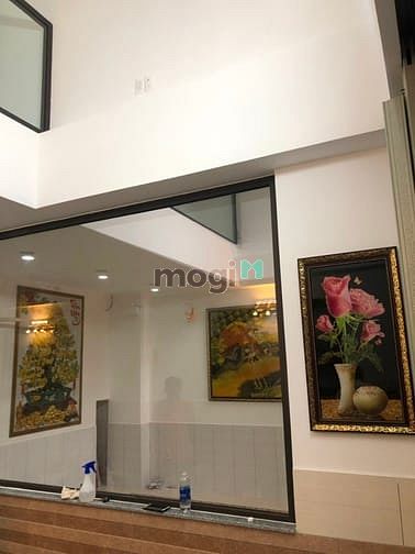 Hình ảnh Cho thuê nhà hẻm to 590/7a CMT8,p11, quận 3