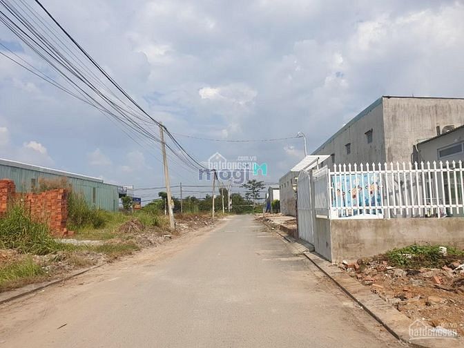 Hình ảnh Lô góc 2 mặt tiền.Cách Lã Xuân Oai 100m.giá chỉ 58tr/m2 Full thổ cư.