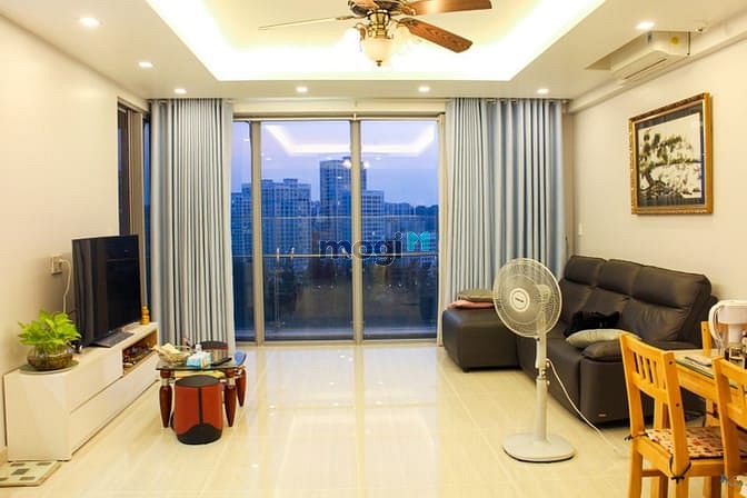 Hình ảnh Bán gấp CH Green Valley - 3PN - 123 m2 - view golf - lầu cao.