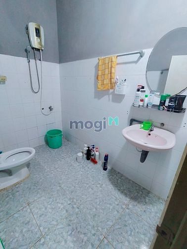 Hình ảnh cho thuê CHDV ngay CMT8 , gần bờ kè Hoàng Sa