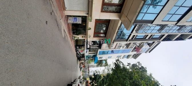 Hình ảnh Bán đât Nguyễn Chí Thanh 132m2, mt 8m, ô tô tránh.