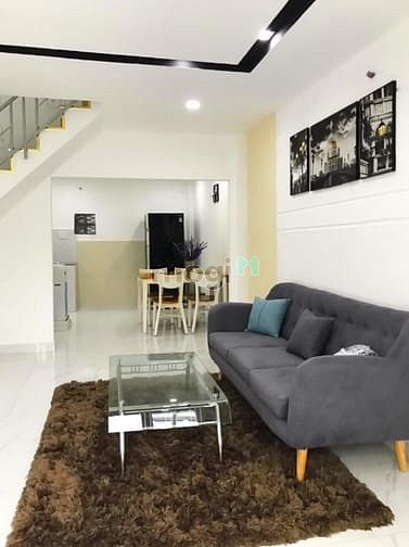 Hình ảnh Cần bán gấp nhà đường Lạc Long Quân