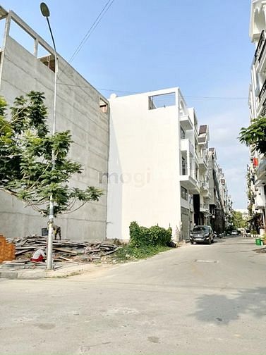 Hình ảnh Bán lô đất góc 2 MT đường Nội Bộ Hoàng Quốc Việt Quận 7