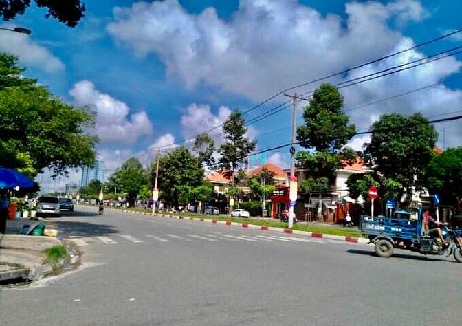 Hình ảnh Cần bán lại 3 lô đất liền kề nhau, đúng giá đúng vị trí gần Aeon BTân