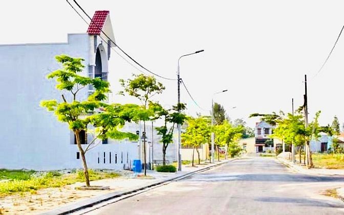 Hình ảnh Sang gấp 3 nền liền kề trong khu đô thị Tên Lửa Bình Tân tiện xây kho