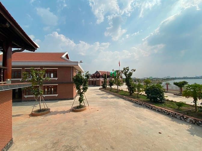 Hình ảnh Bán đất thổ cư ngay góc ngã tư KDC Tên Lửa Garden mặt tiền Tỉnh Lộ 10.